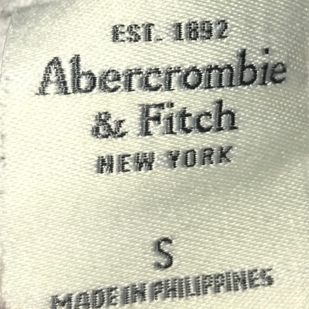 Abercrombie & Fitch sweatshirt. - Picture 4 of 7